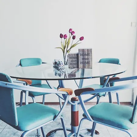 Hotel apartamentowy Spacious Modern Two-bedroon In Elit 1 Complex 3*