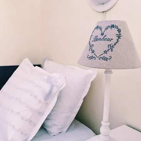 Spacious Modern Two-bedroon In Elit 1 Complex