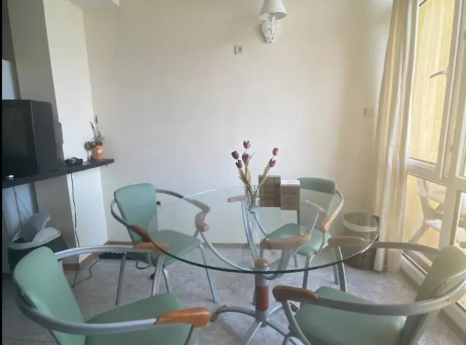 Aparthotel Spacious Modern Two-bedroon In Elit 1 Complex