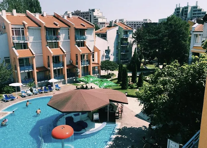 Spacious Modern Two-bedroon In Elit 1 Complex