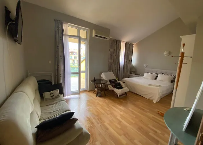 Spacious Modern Two-bedroon In Elit 1 Complex 3*