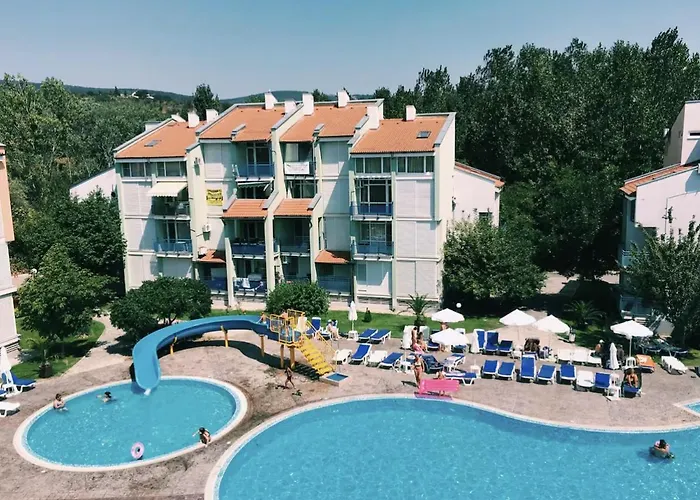 Spacious Modern Two-bedroon In Elit 1 Complex Slantchev Briag