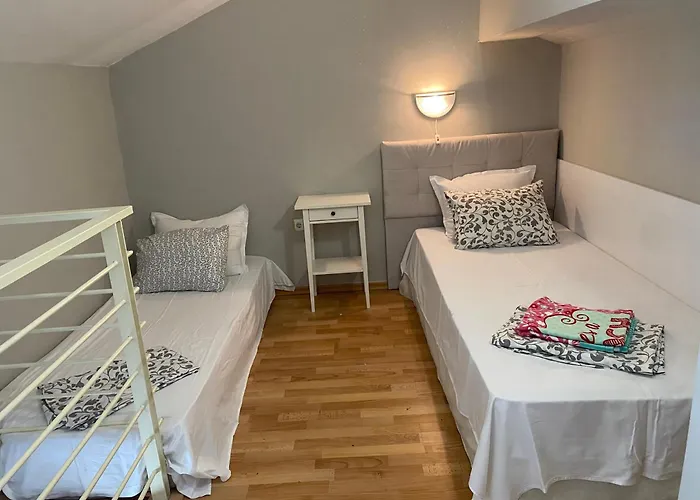 Spacious Modern Two-bedroon In Elit 1 Complex Slantchev Briag